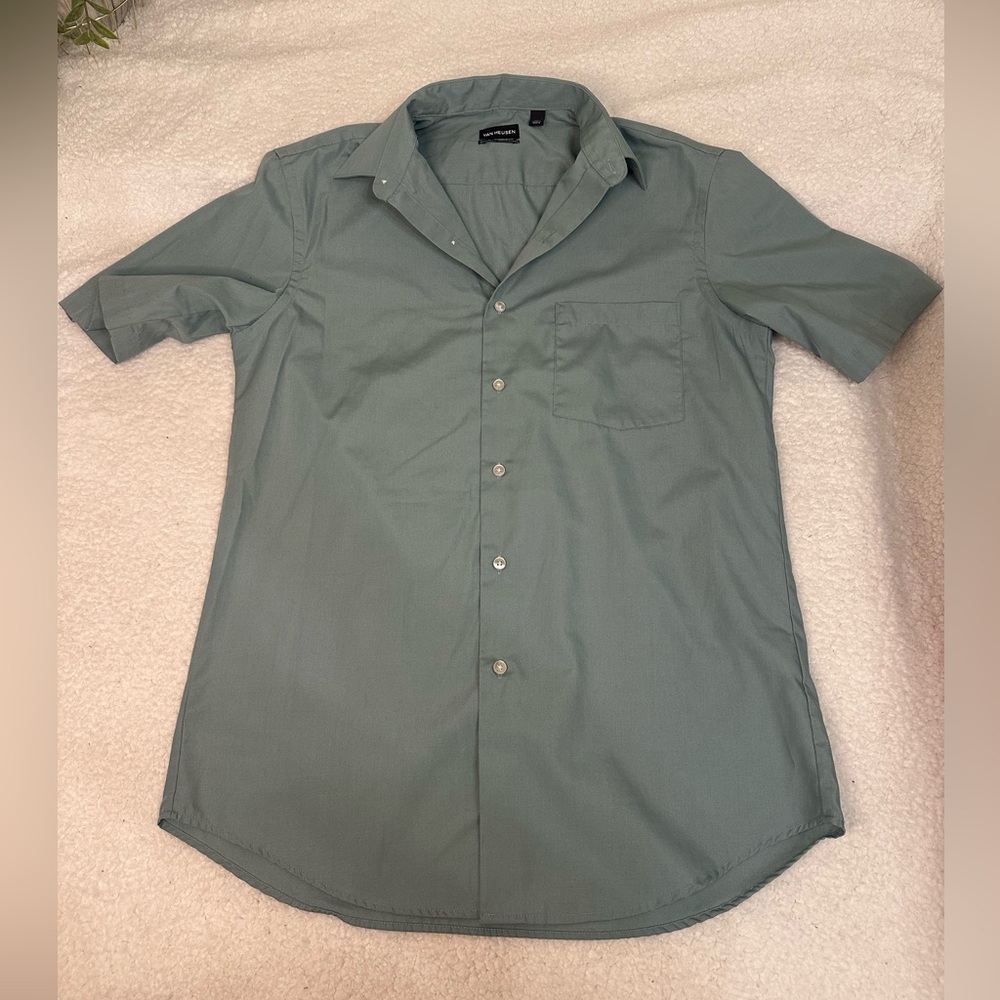 Van Heusen button down short sleeve